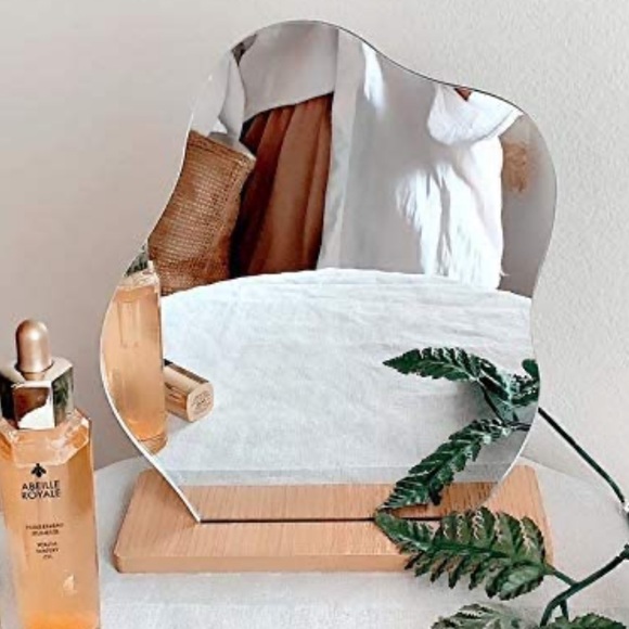 NWOT Asymmetrical Decorative ‘Cloud’ Mirror - Picture 2 of 16